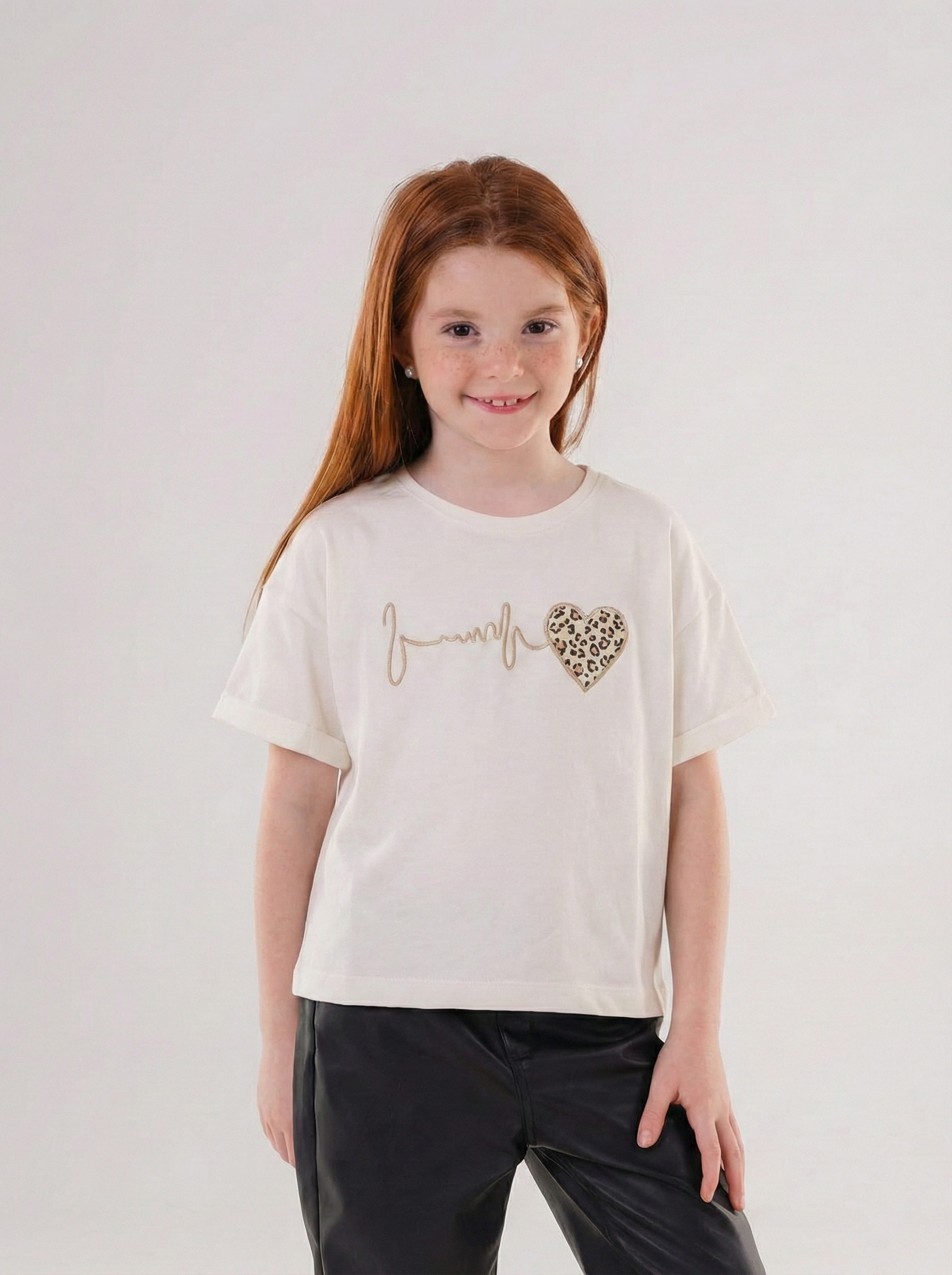 Girls’ Heartbeat Graphic Tee – Short-Sleeve Cotton Top