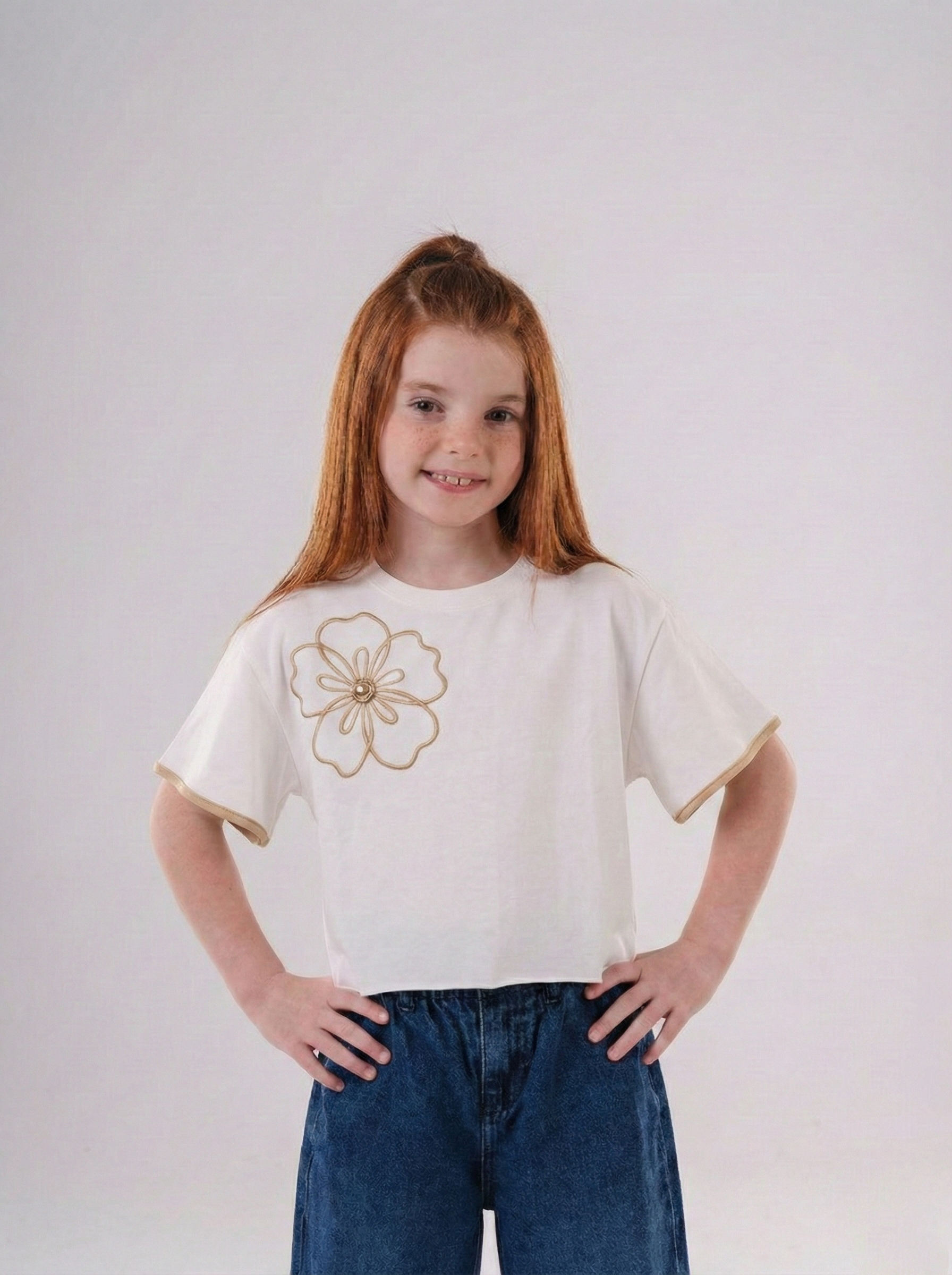 Girls' Flare-Sleeve Graphic Tee Crop-Style Top with Large Flower Motif