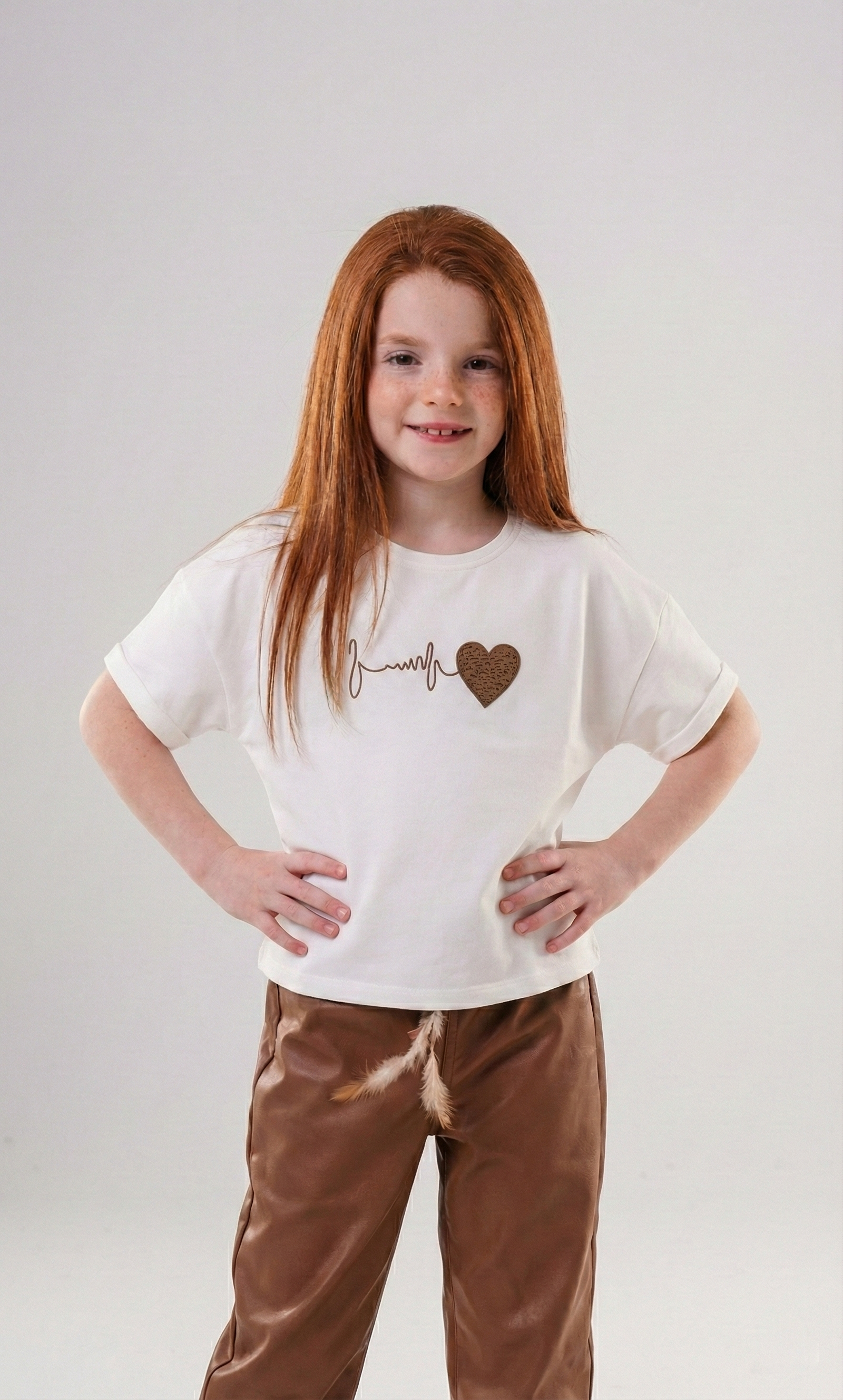 Girls’ Heartbeat Graphic Tee – Short-Sleeve Cotton Top