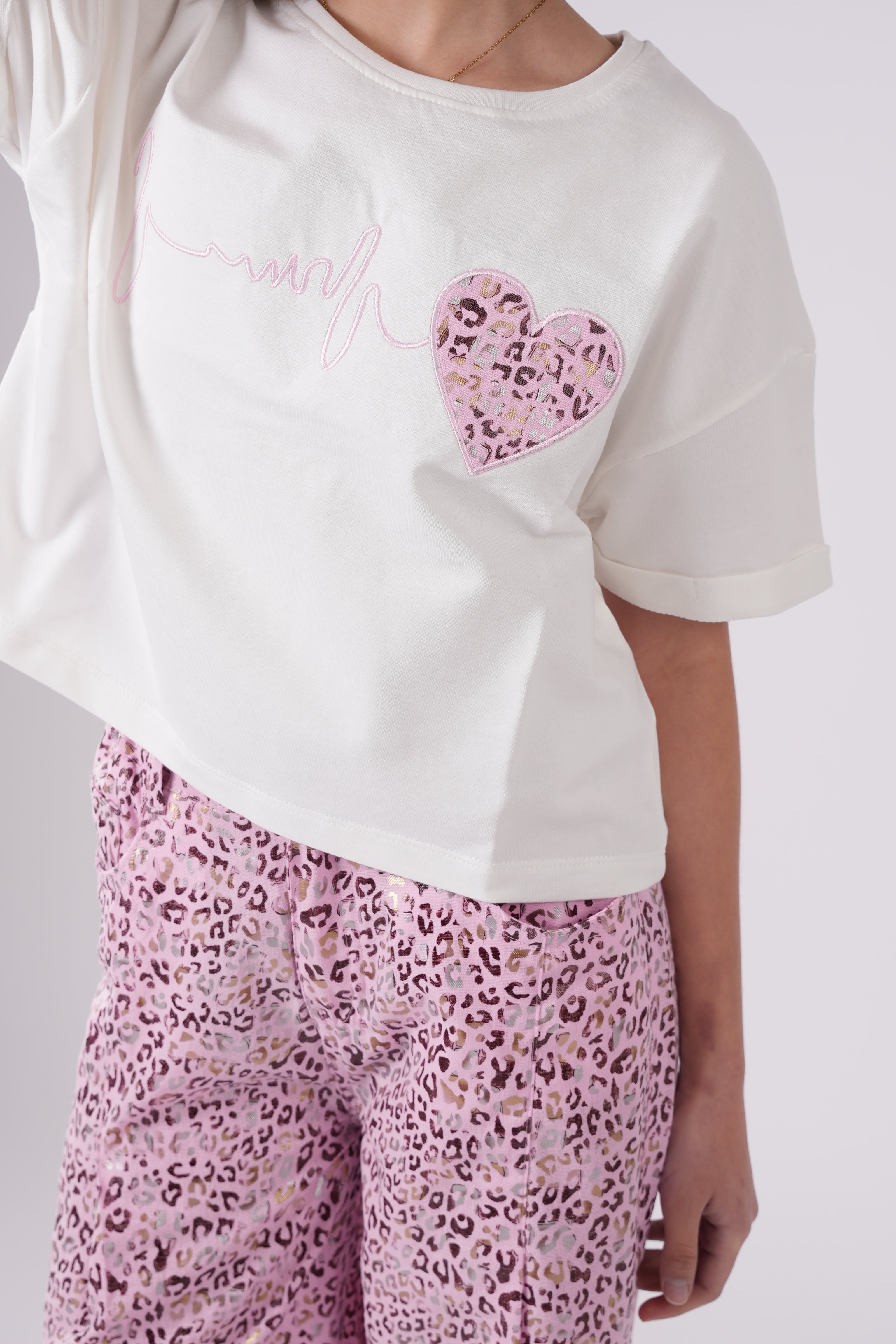 Girls’ Heartbeat Graphic Tee