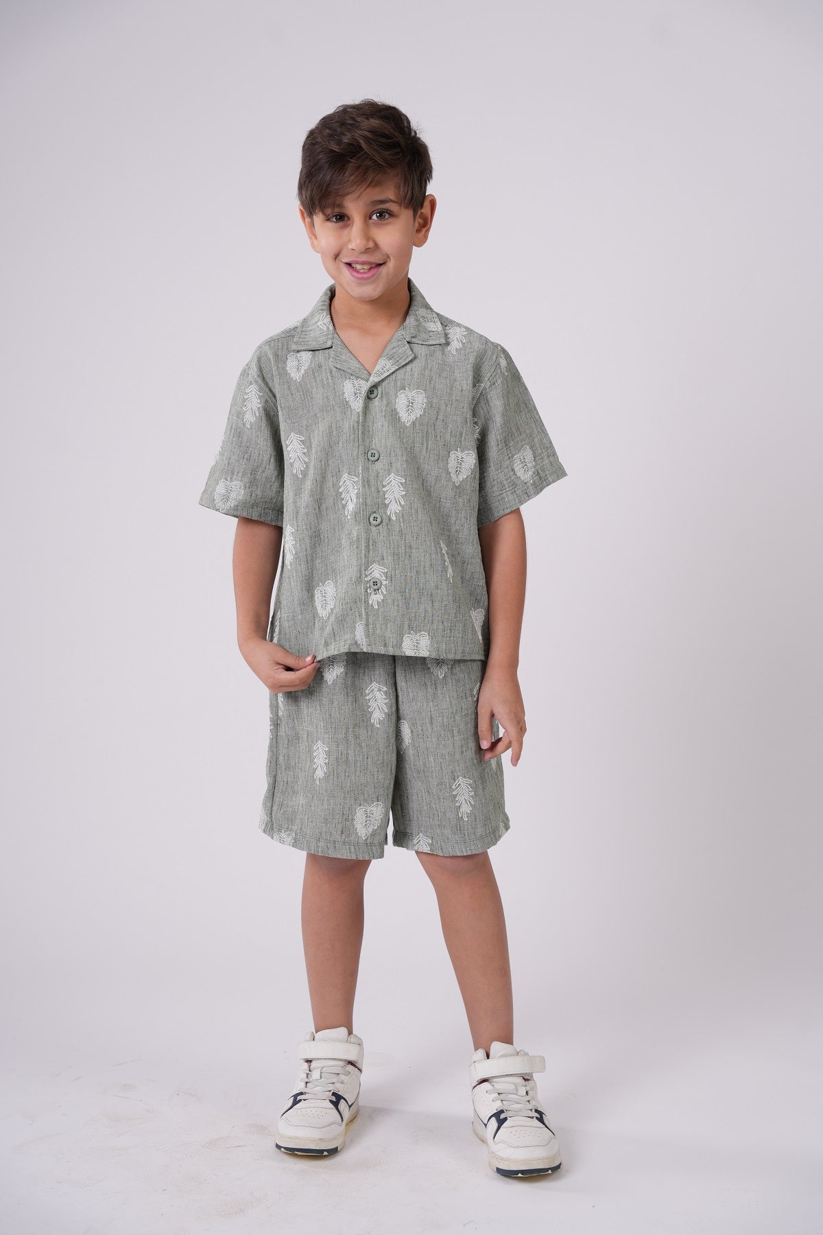 Boys' Two-Piece Leaf Print Set