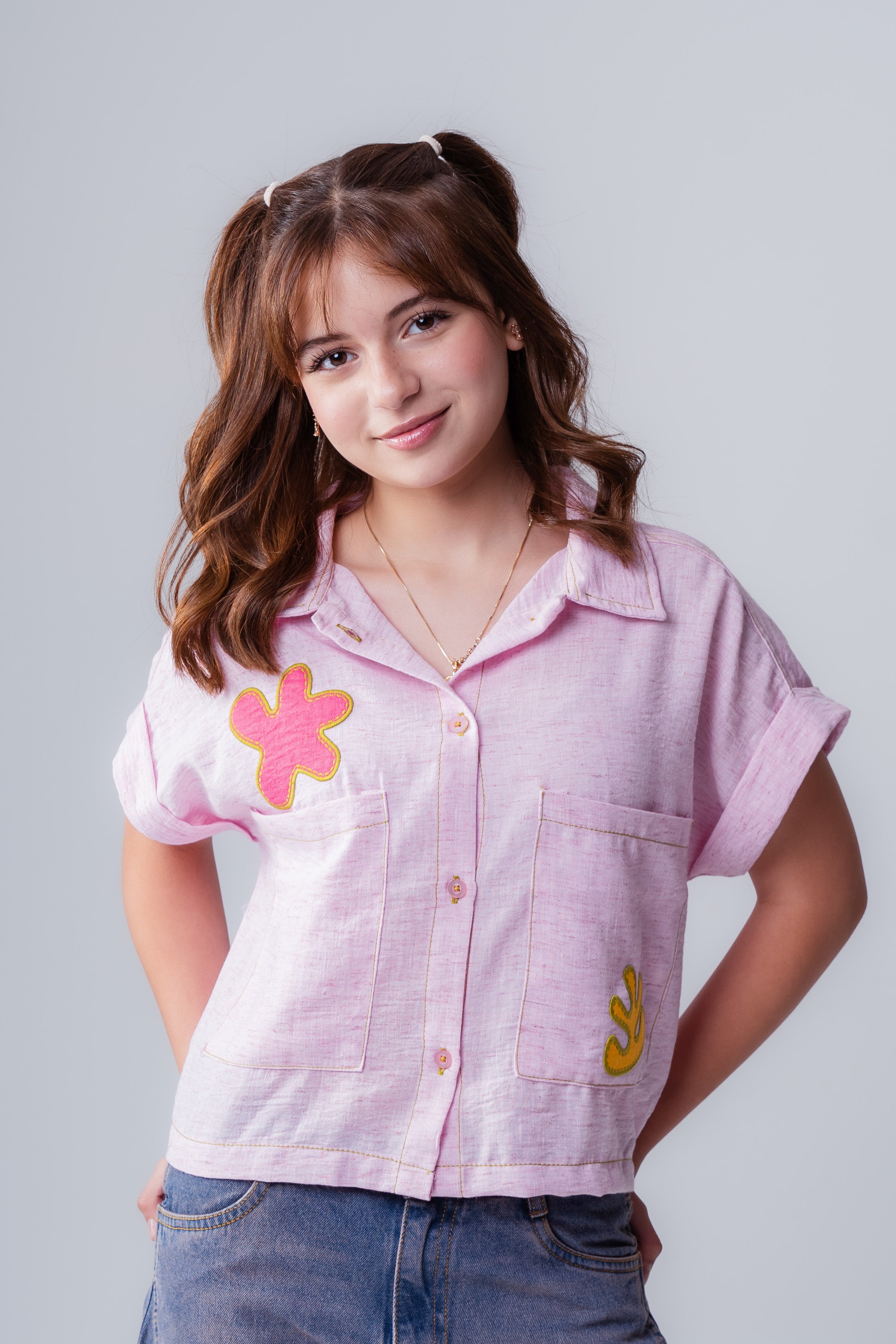Girls' Short-Sleeve Linen-Style Shirt with Appliqués