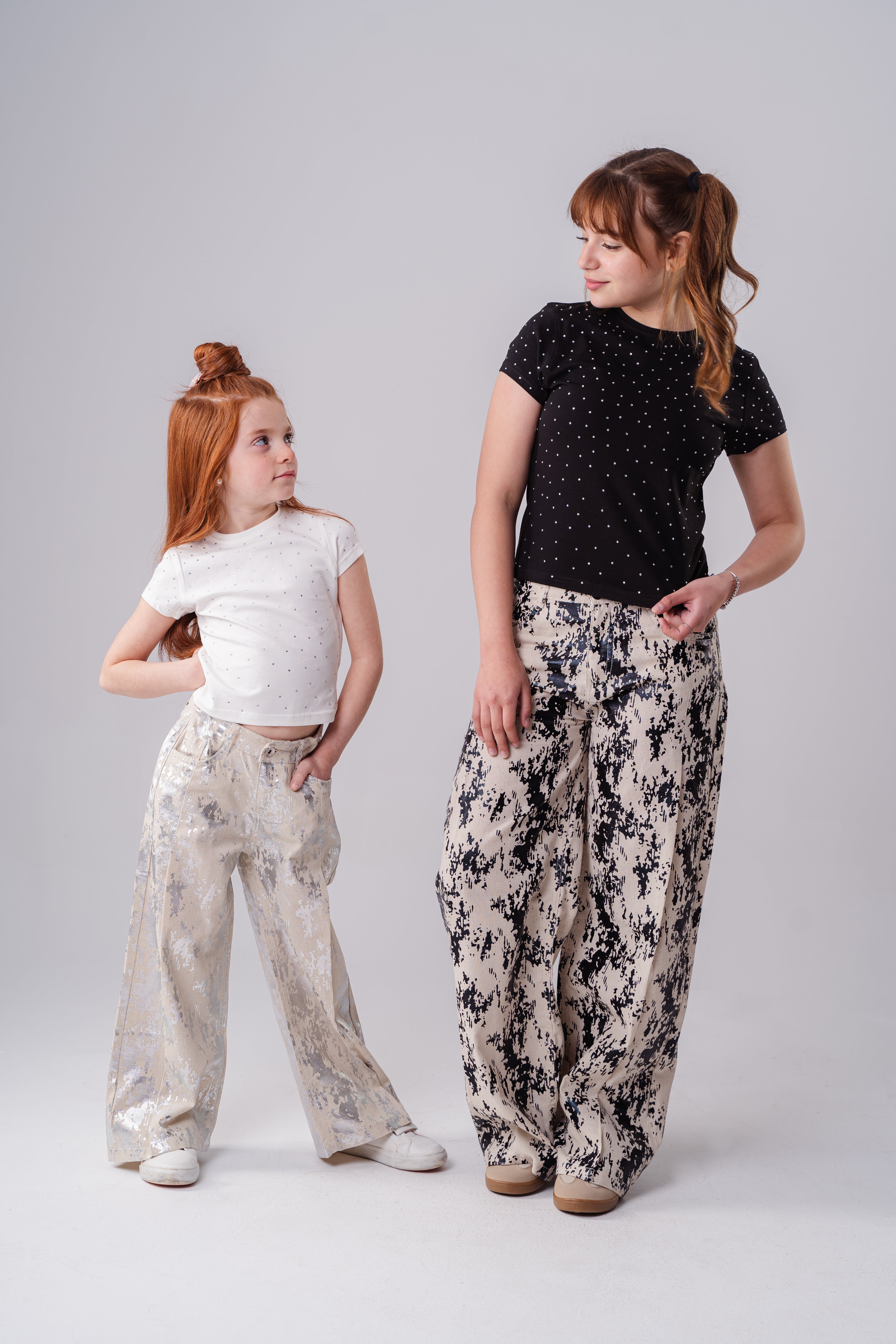 Girls T-shirt Studded With Rhinestones