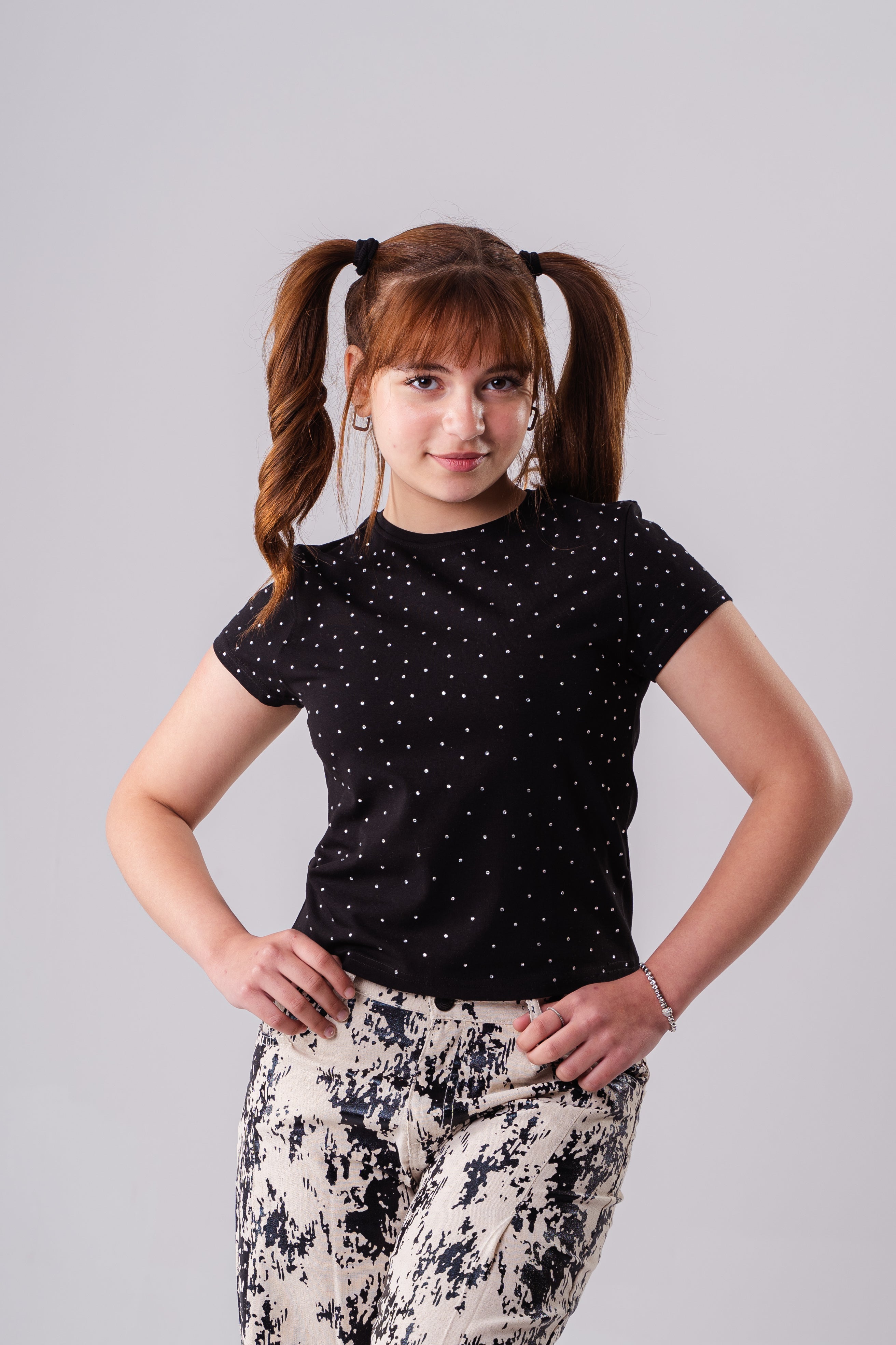 Girls T-shirt Studded With Rhinestones