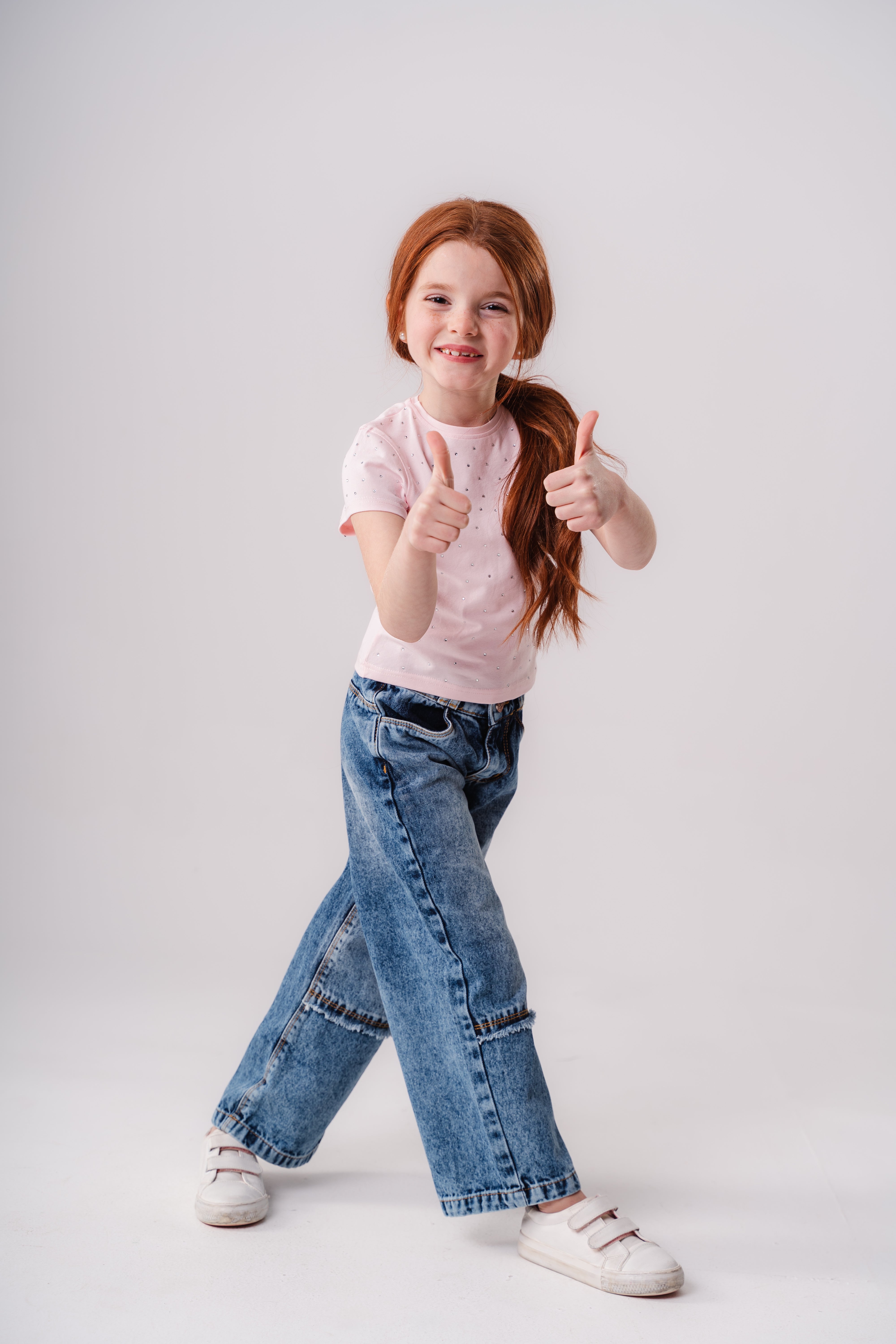 Girls T-shirt Studded With Rhinestones