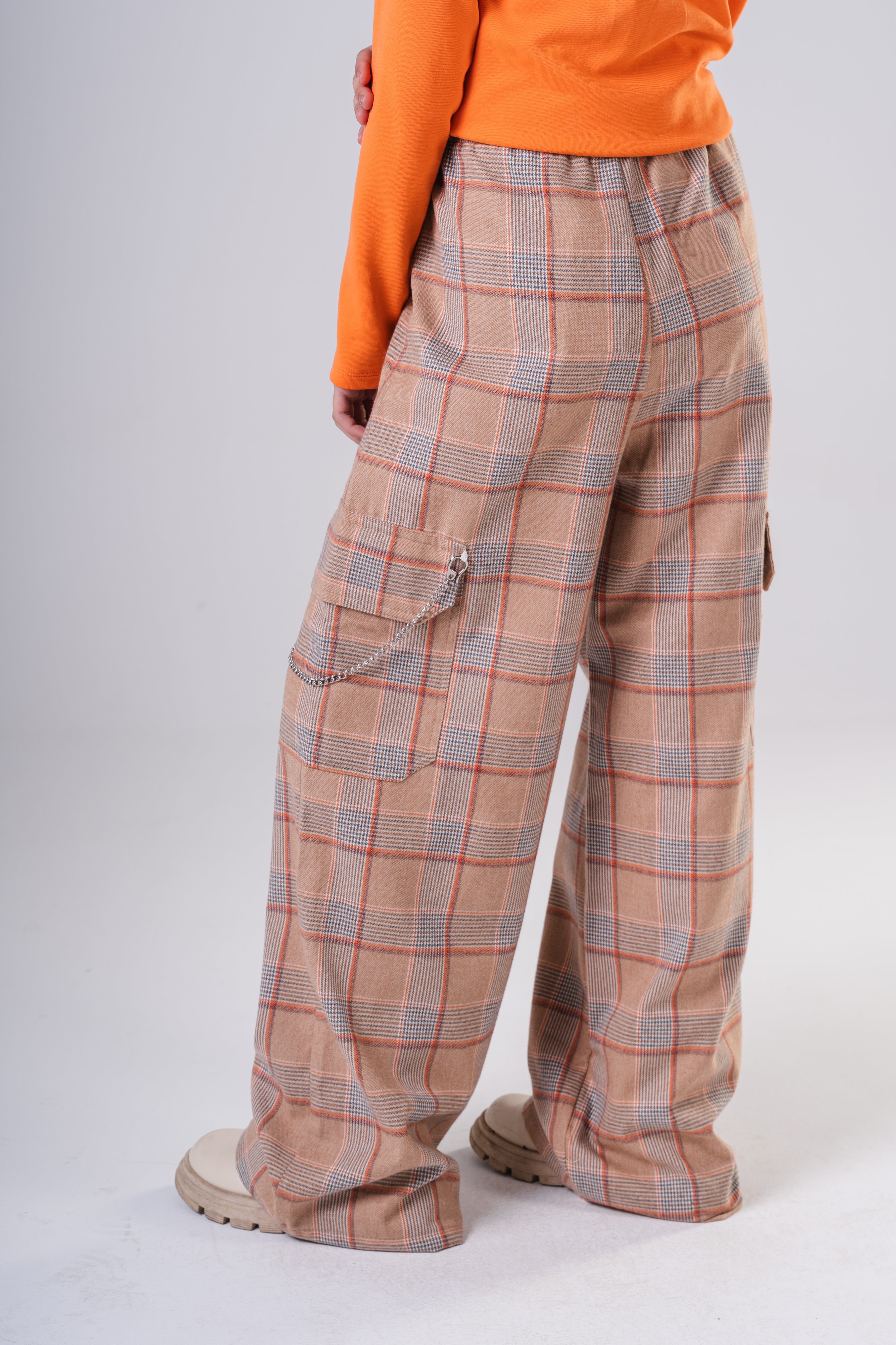 Plaid Cargo Pants with Chain Detail