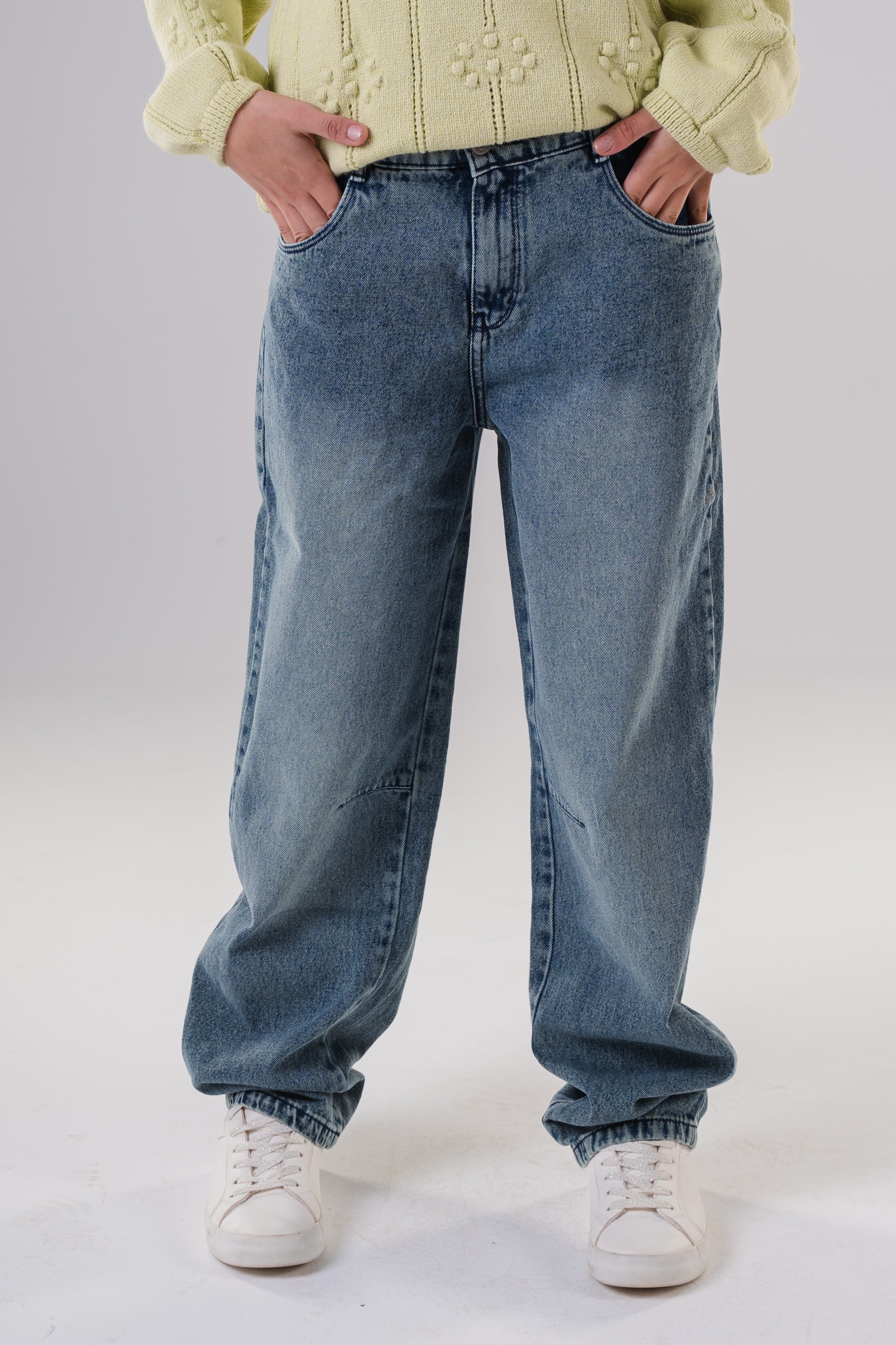 Girls Relaxed Fit Baggy Jeans