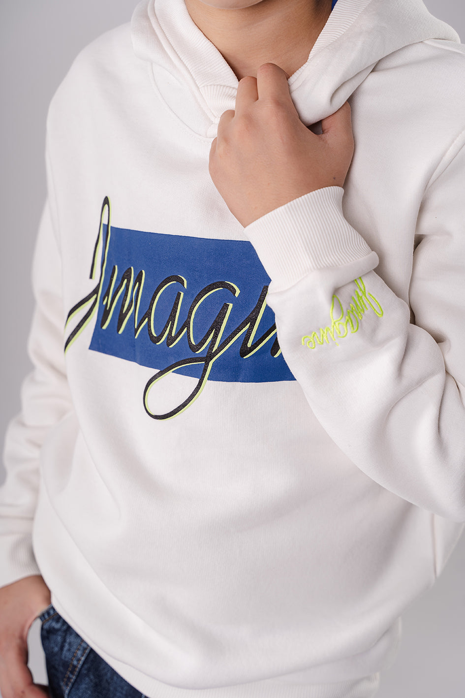 Boys White Regular Fit Hoodie Long Sleeve With Print