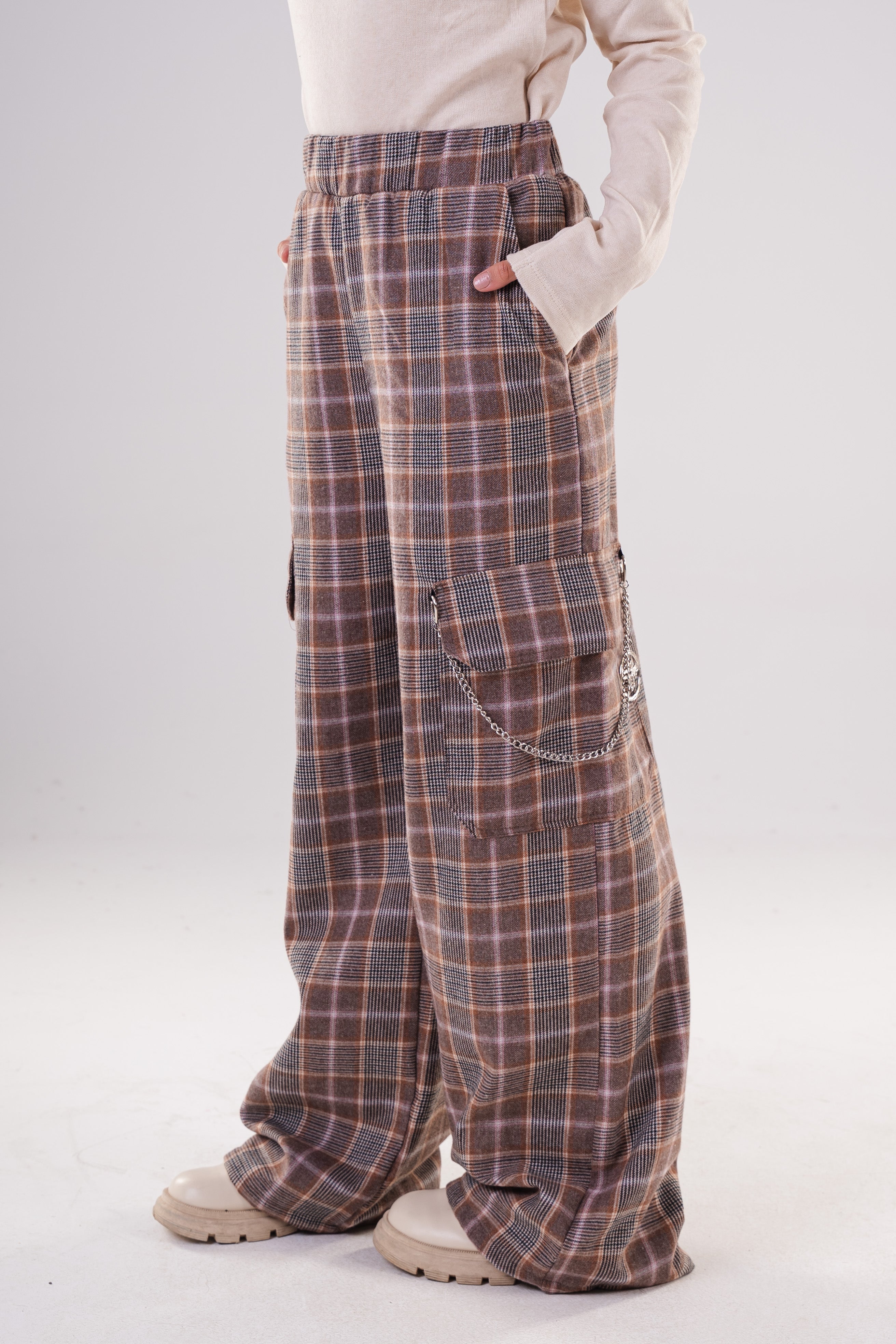 Plaid Cargo Pants with Chain Detail
