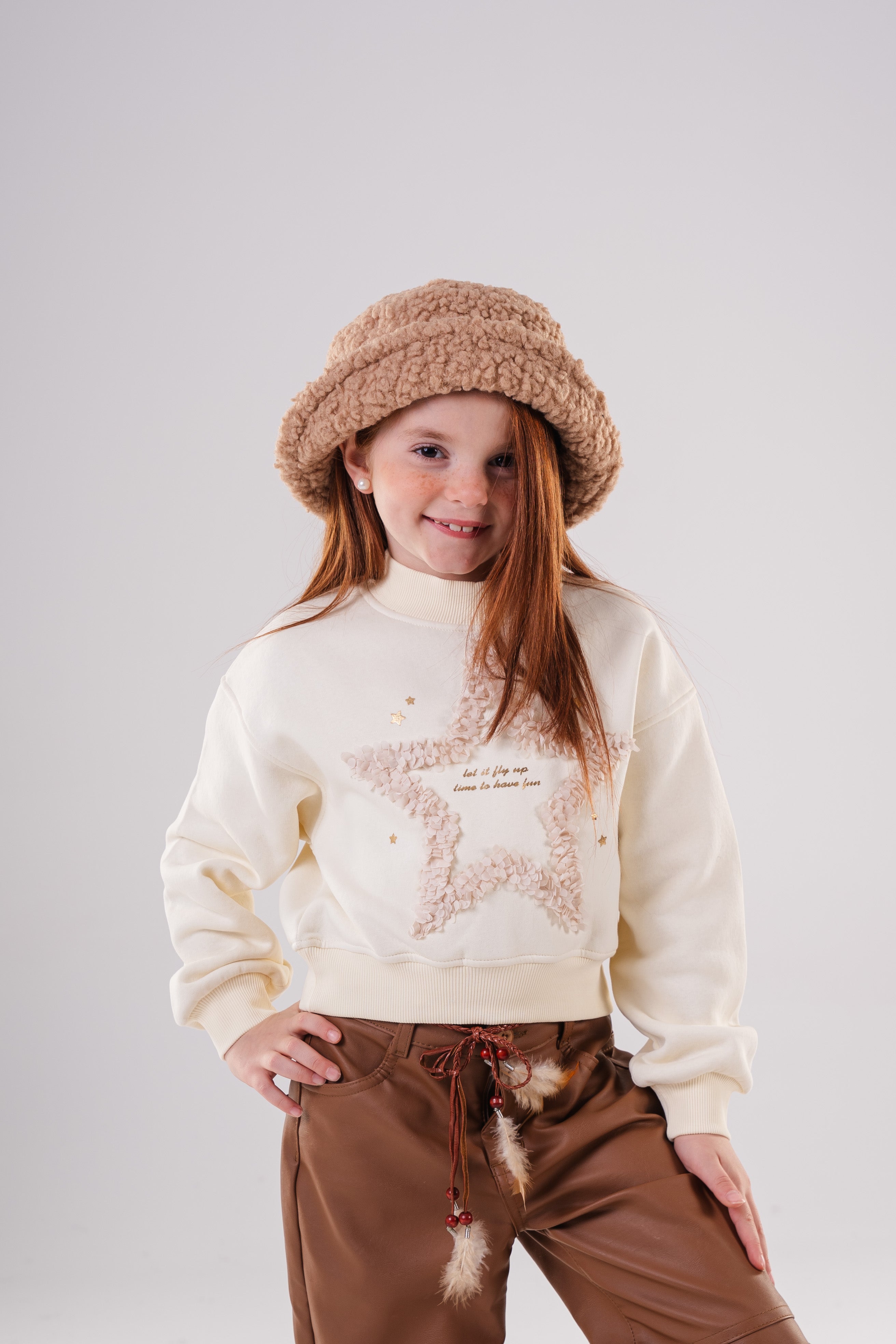 Girls Oversized Sweatshirt with Appliqué Star
