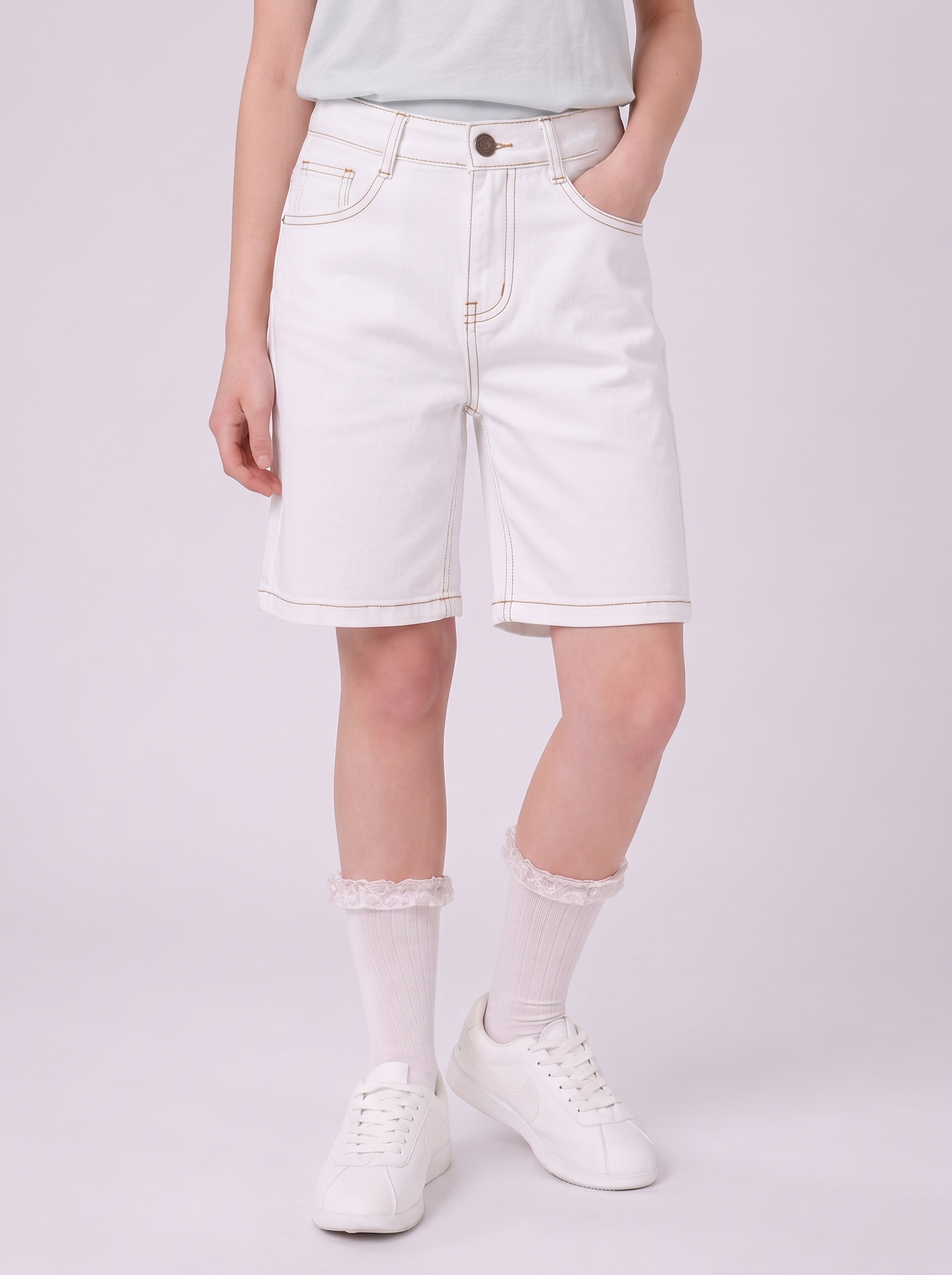 Girl White Bermuda Shorts with Contrast Stitching