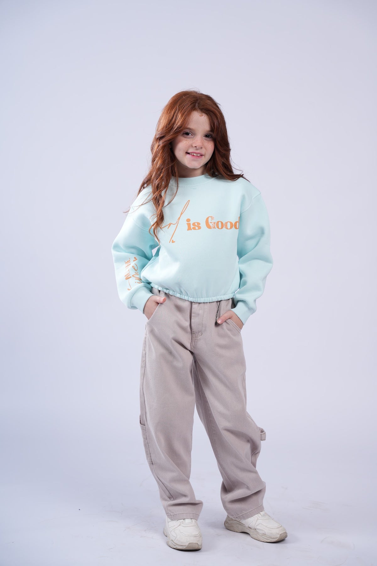 سويت شيرت بناتي كروب بطبعة Girl is Good - تركواز