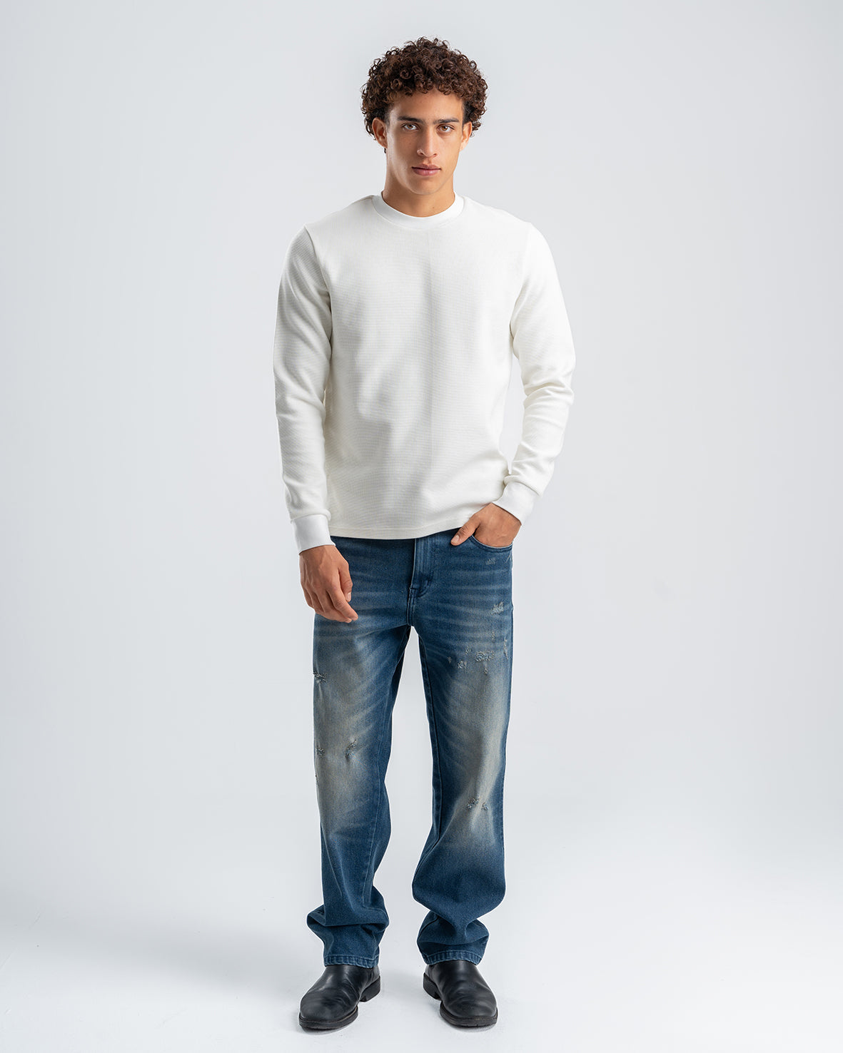 Men's White Standard Fit Crew Neck Pullover