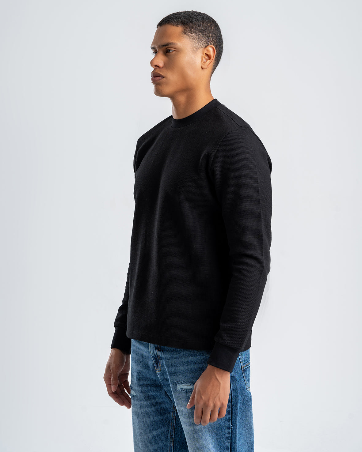 Men's Black Standard Fit Crew Neck Pullover