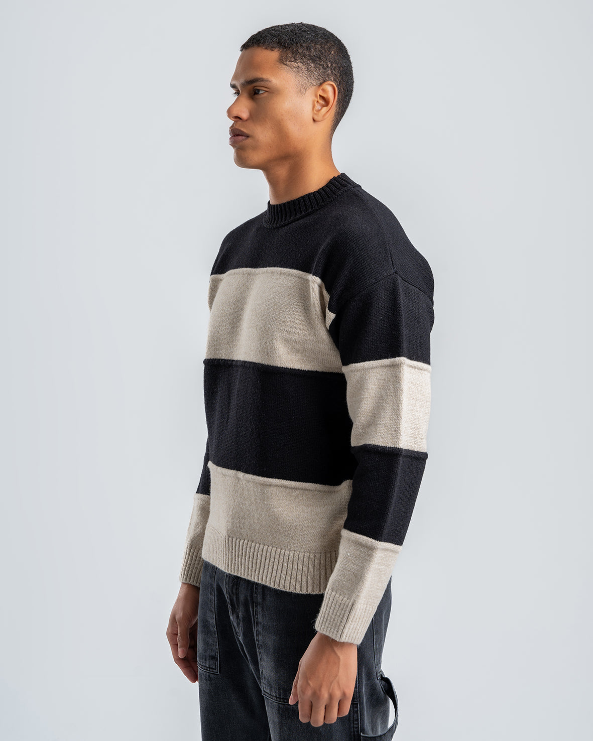 Men's Crew Neck Knitted Sweaters Striped  Black/Cream