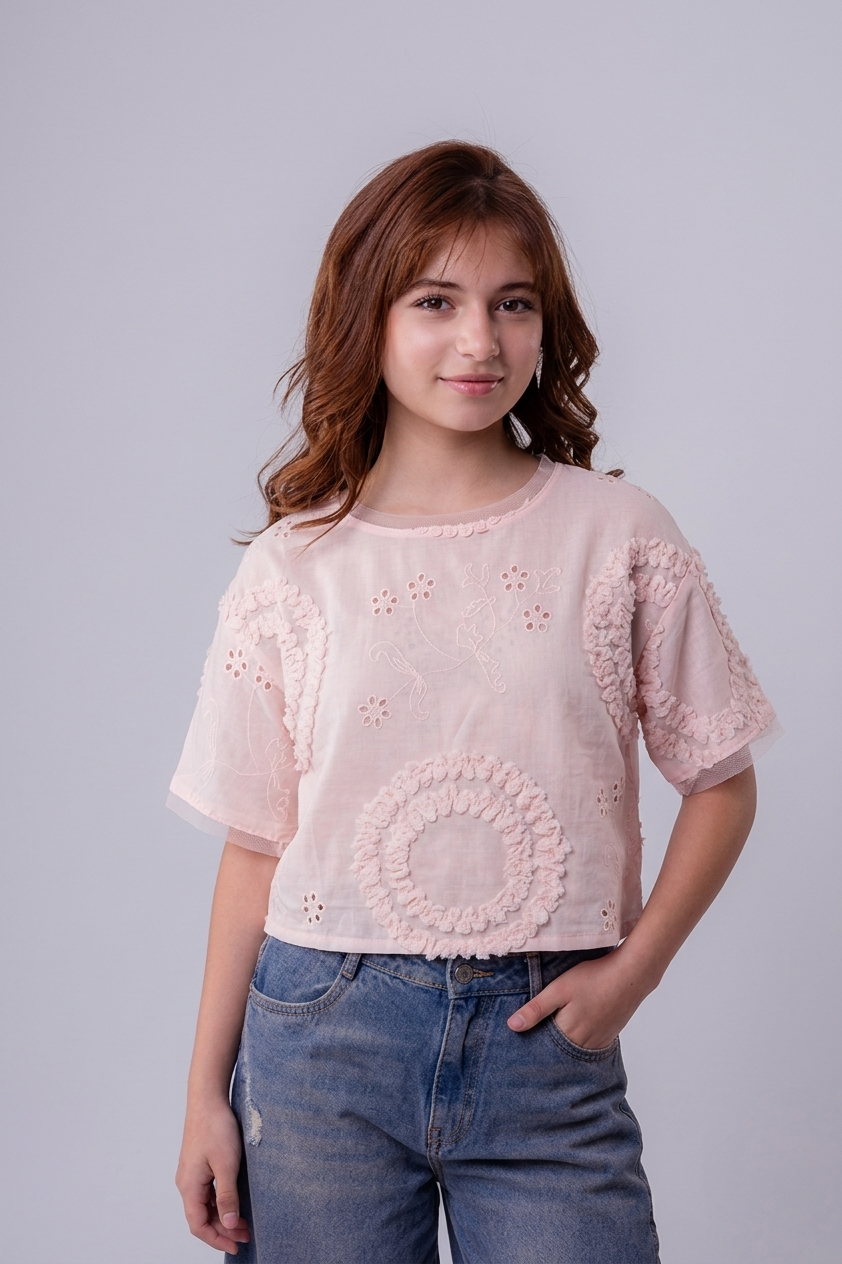 Girls’ Textured Eyelet & Tufted Crop Top