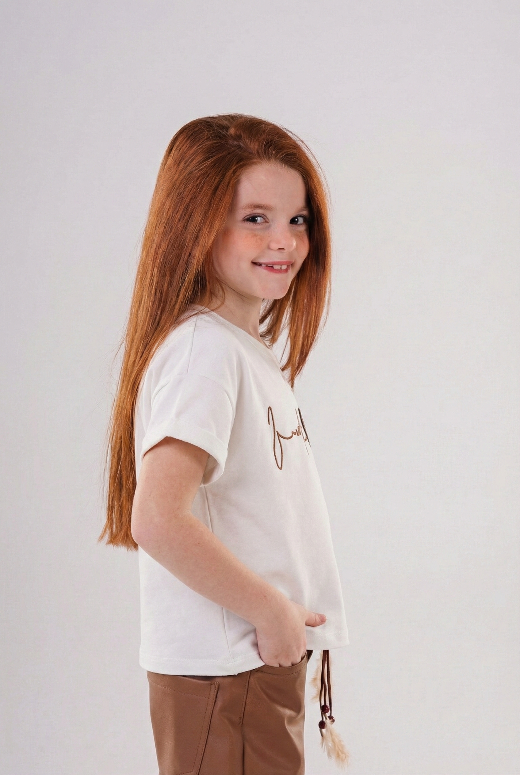 Girls’ Heartbeat Graphic Tee – Short-Sleeve Cotton Top