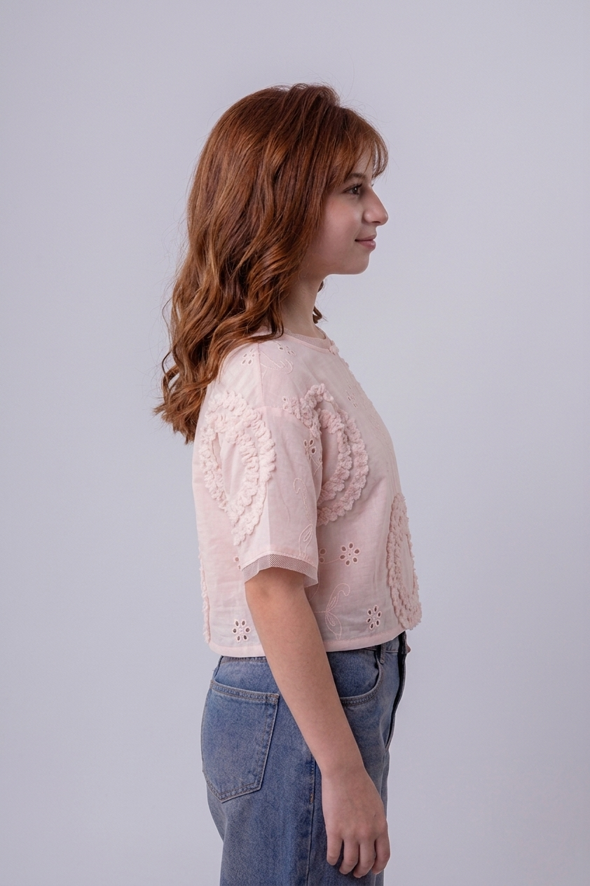 Girls’ Textured Eyelet & Tufted Crop Top