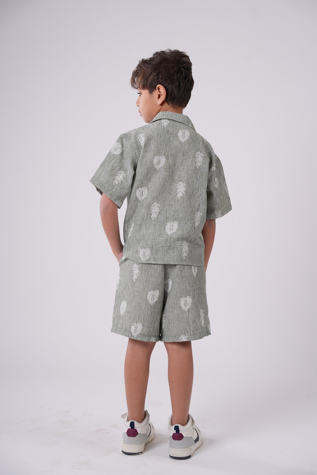 Boys' Two-Piece Leaf Print Set