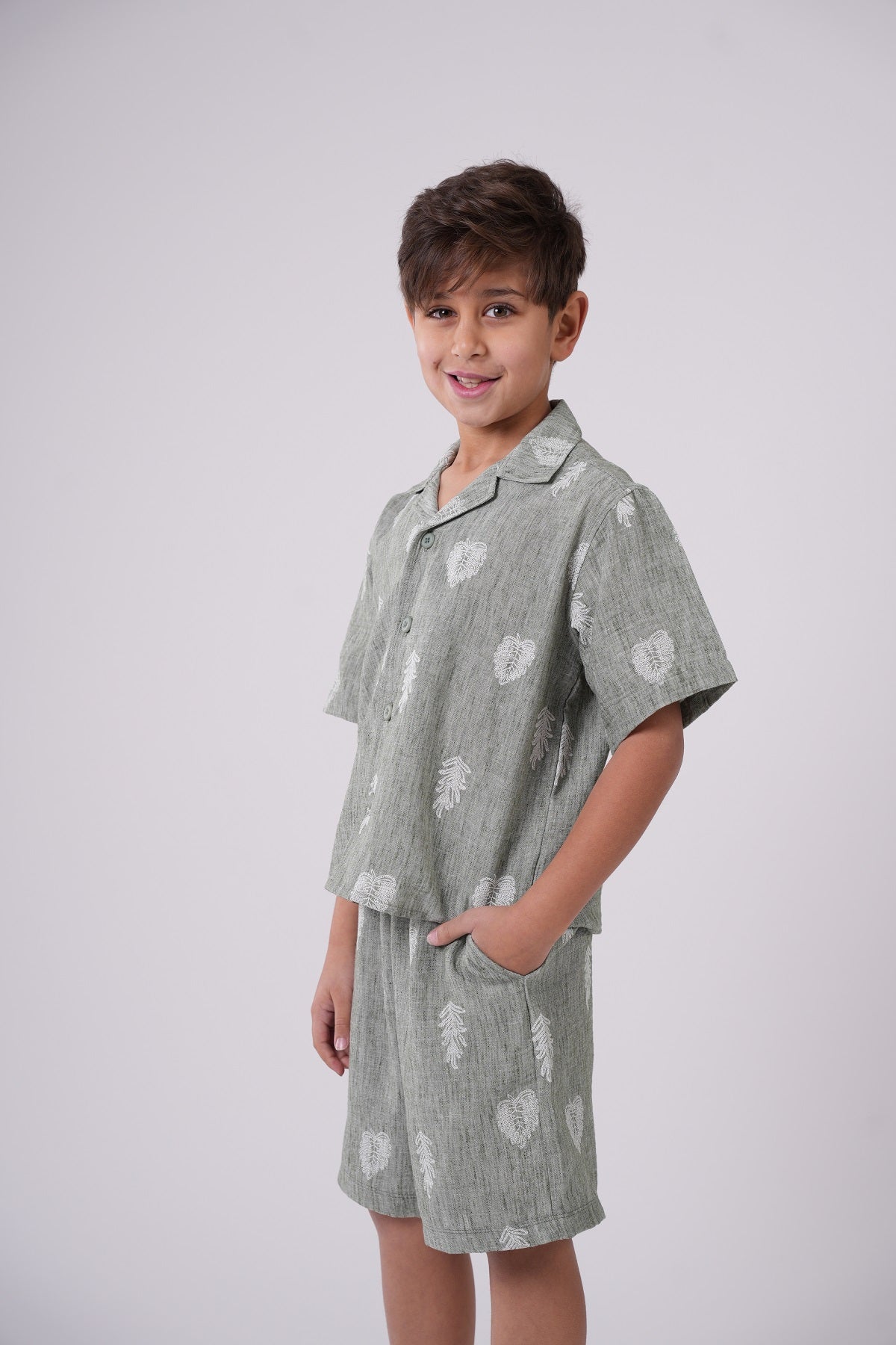 Boys' Two-Piece Leaf Print Set