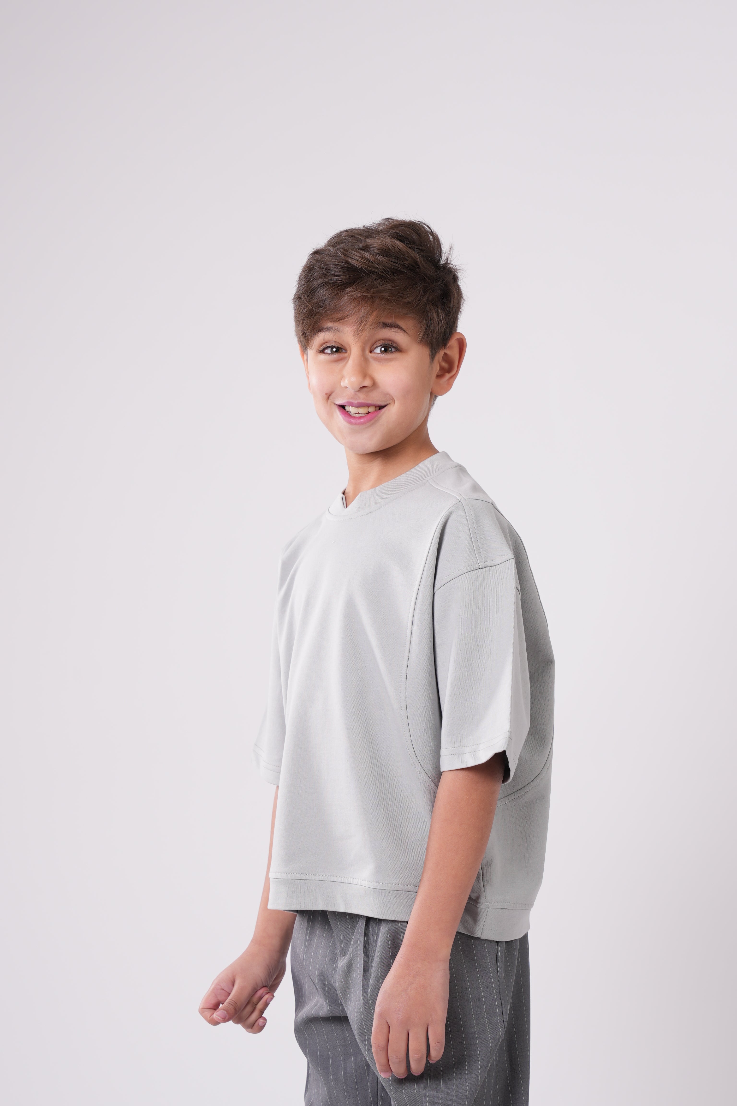 Boys’ Oversized Paneled Tee – Relaxed Fit Cotton T-Shirt with Sculpted Seam Detail