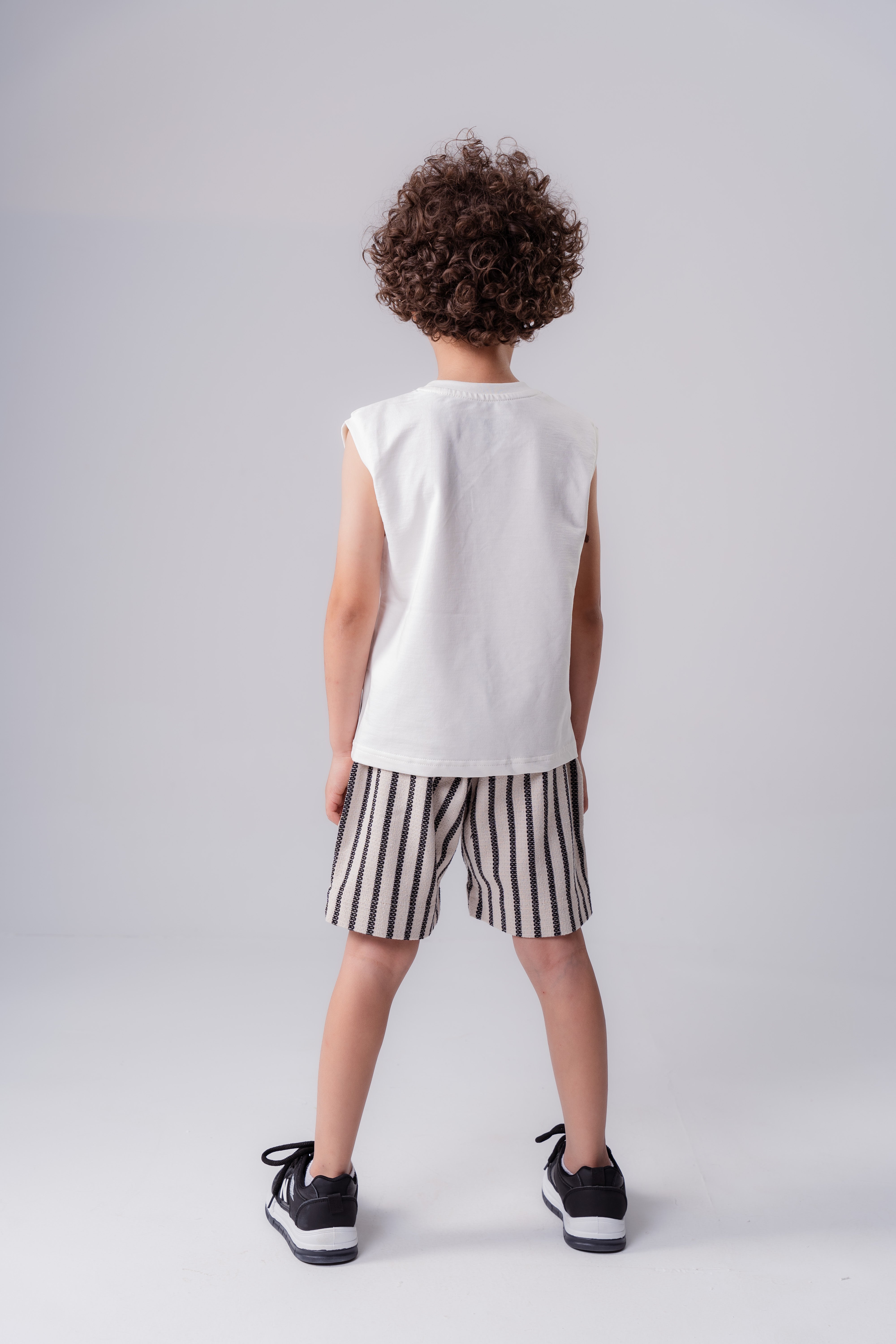 Boys Graphic Print Round Neck Sleeveless T-shirt