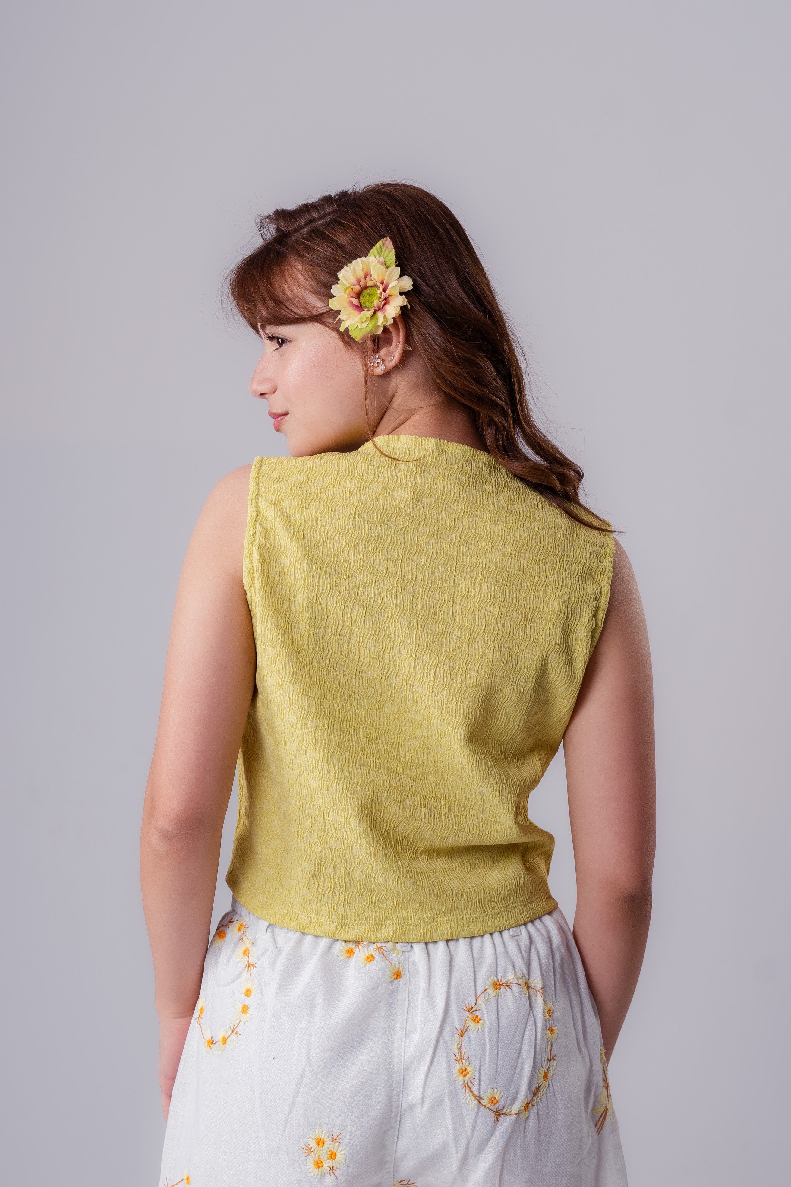 Girls Floral Embroidered High-Waisted Linen Short