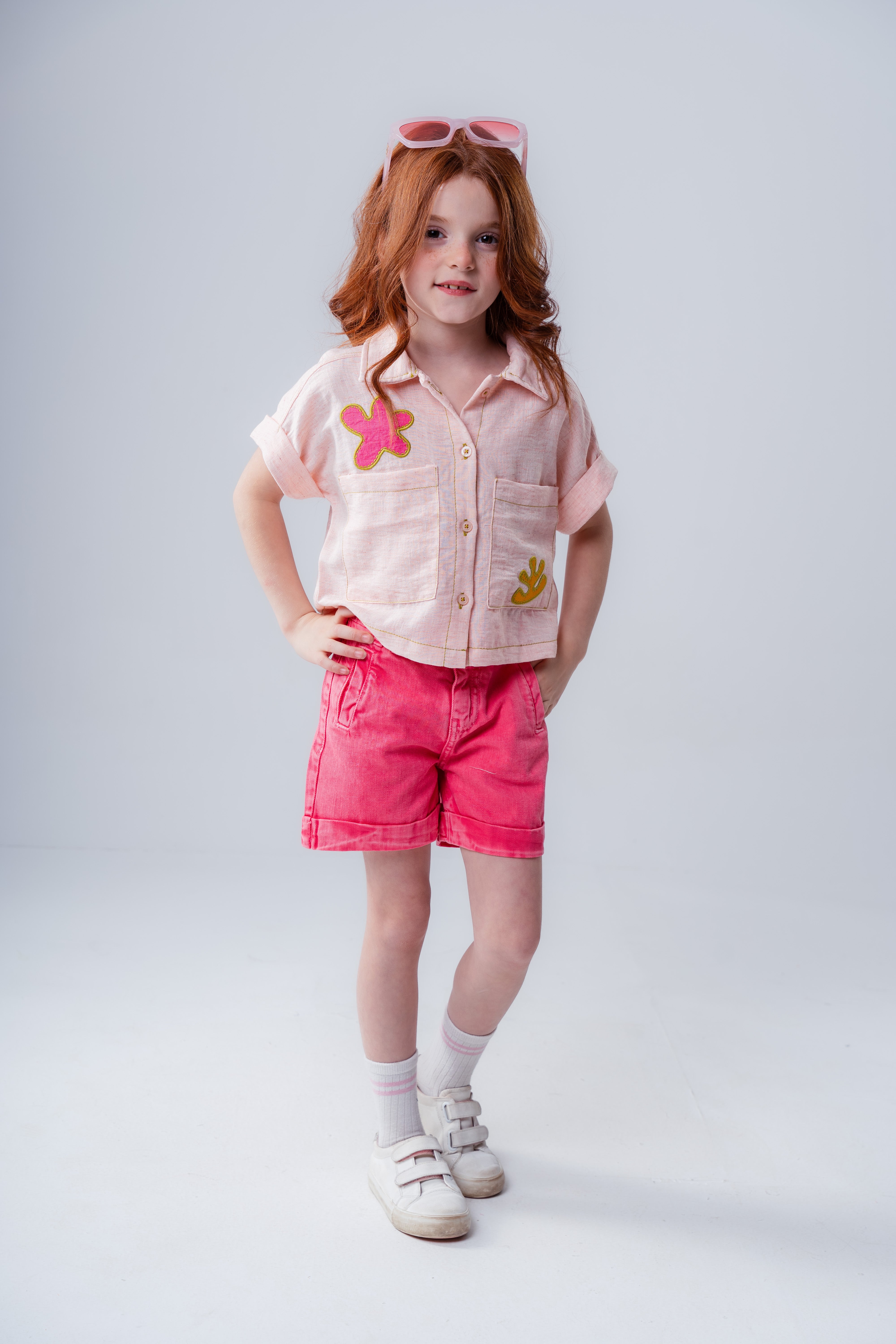 Girls' Short-Sleeve Linen-Style Shirt with Appliqués