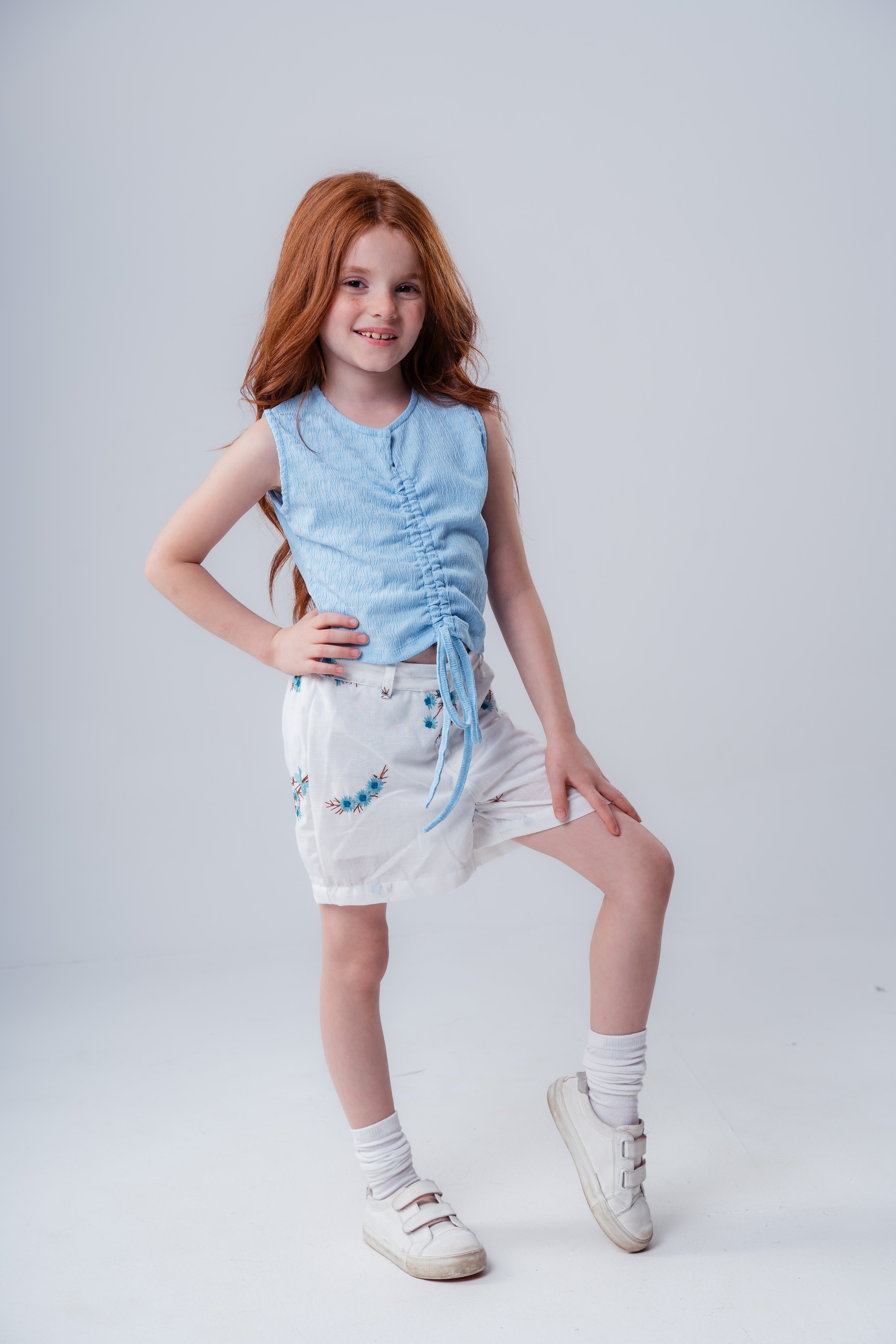 Girls Floral Embroidered High-Waisted Linen Short