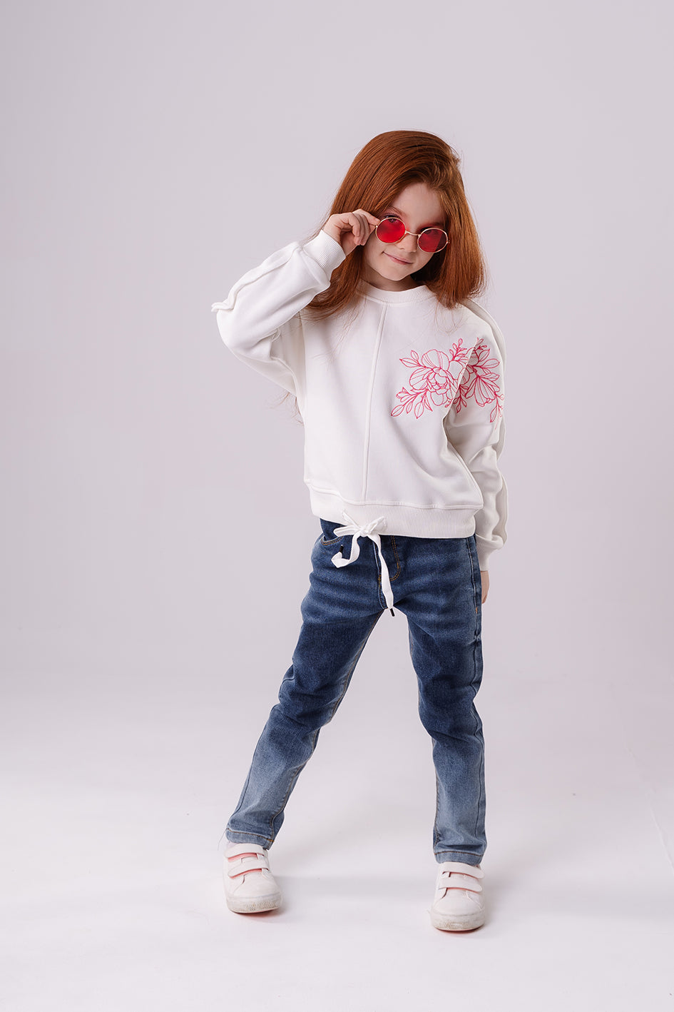 Girls White Fleece Embroidered Full Sleeves Sweatshirt