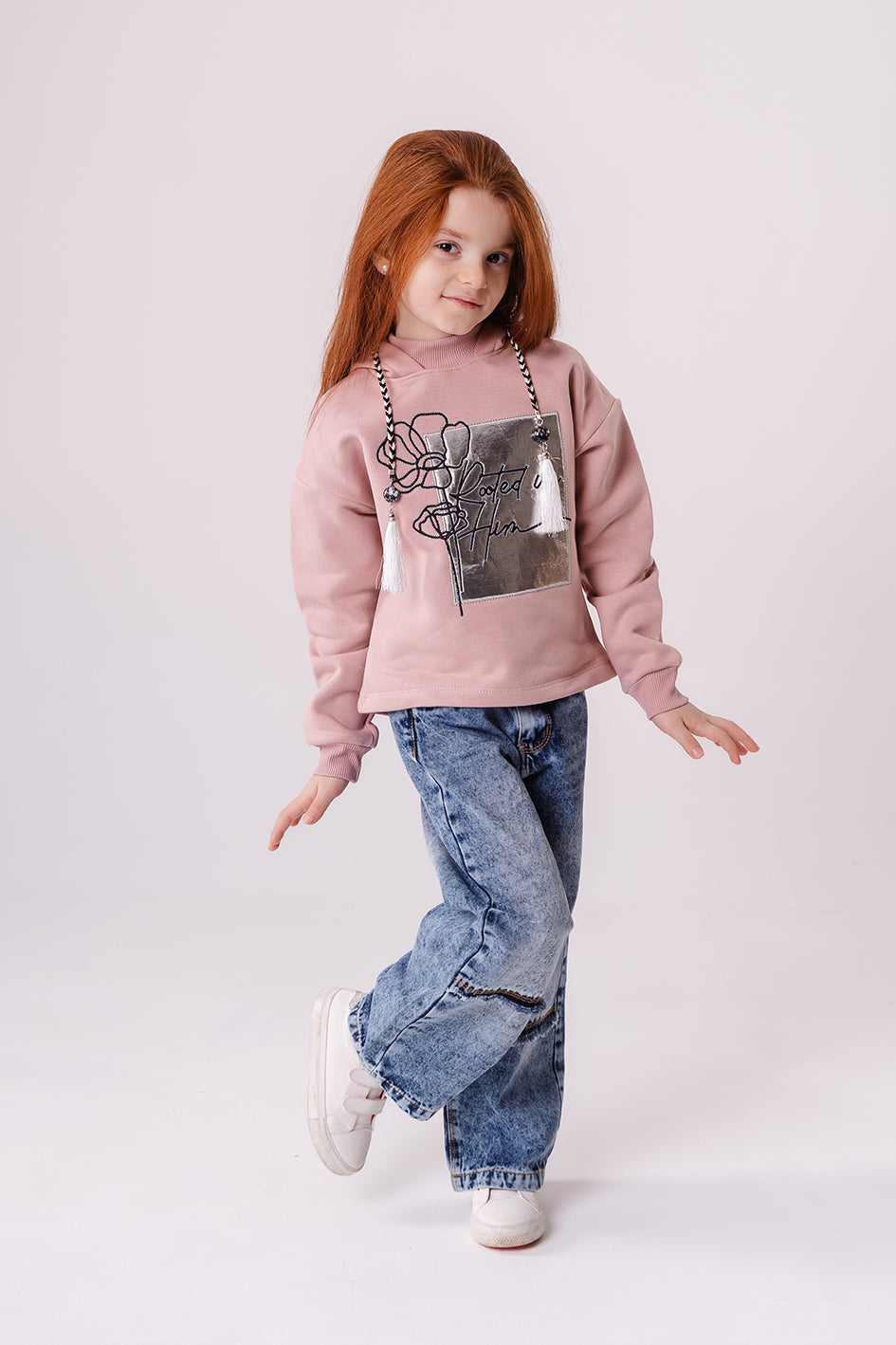 Girls Rose Fleece Embroidered Full Sleeves Hoodie