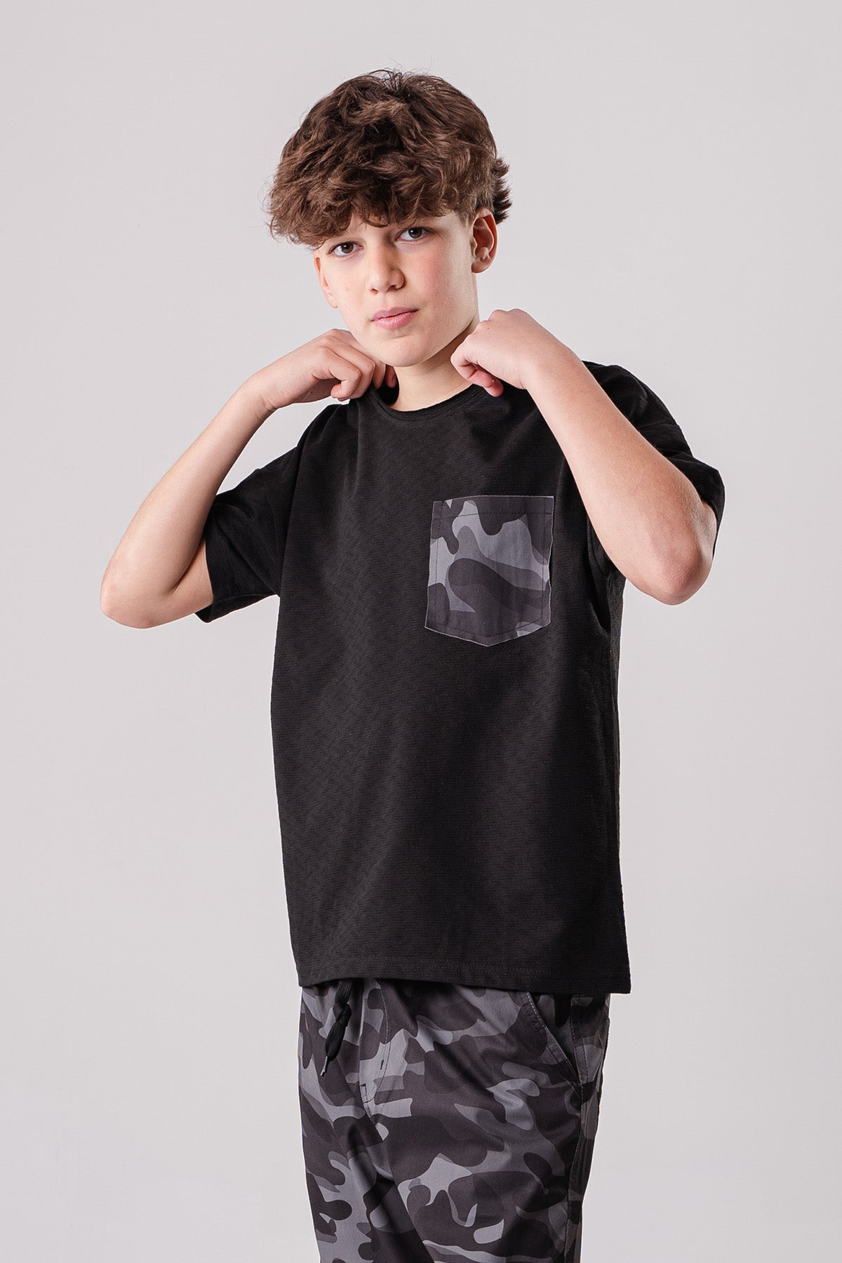 Boys T-shirt With Camo Pockets