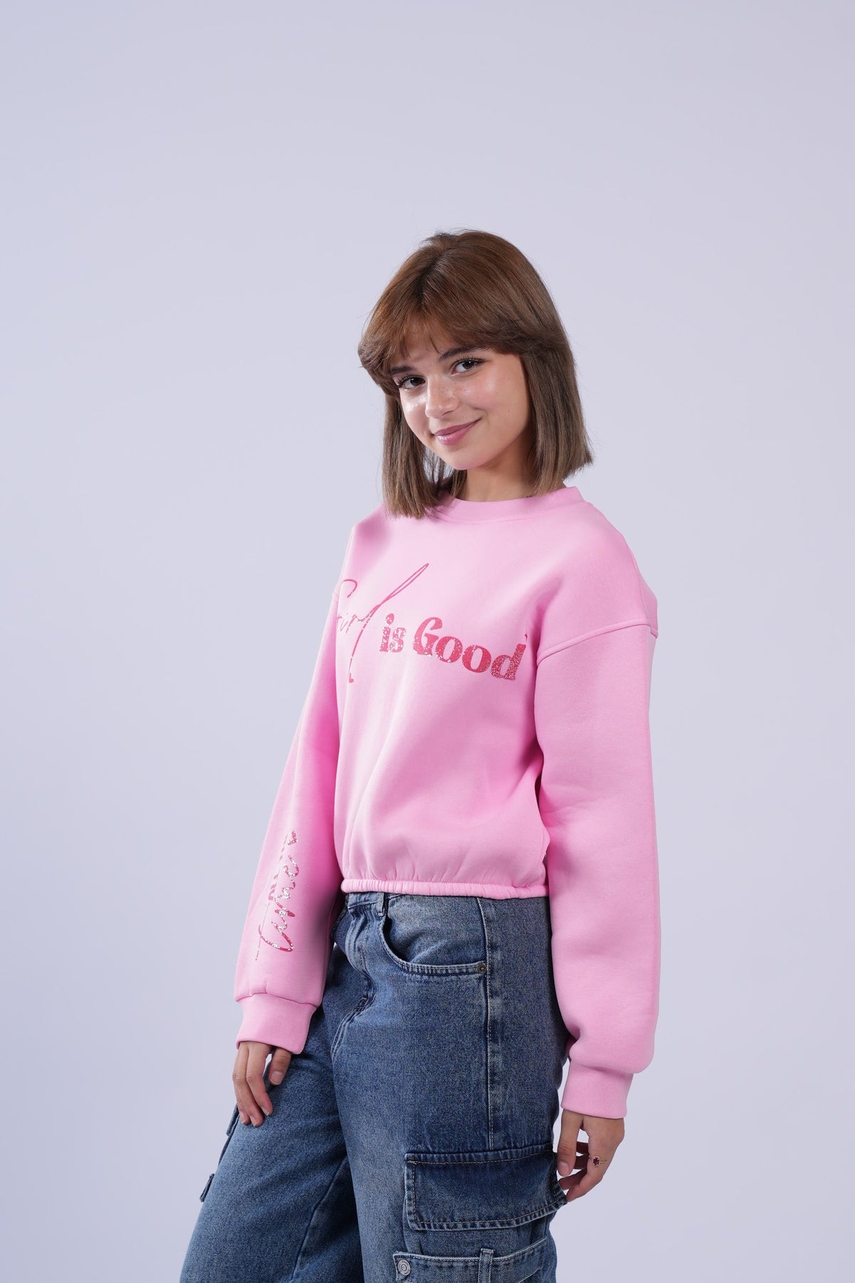 سويت شيرت بناتي كروب بطبعة Girl is Good - وردي
