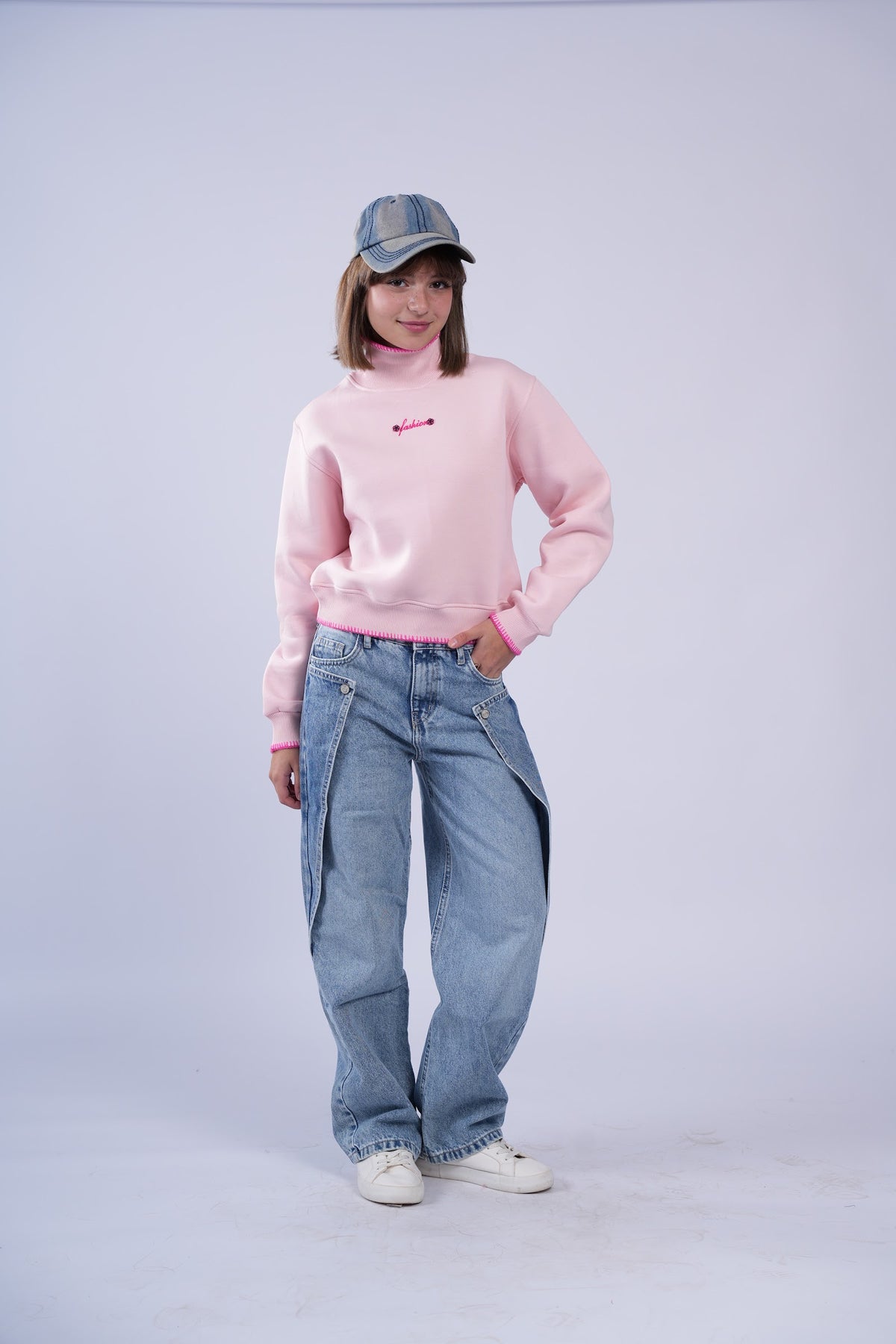 سويت شيرت بناتي برقبة عالية وتطريز fashion - وردي