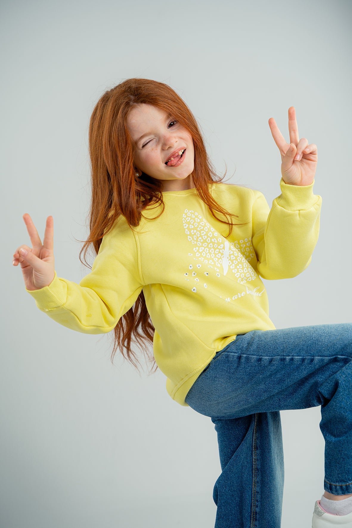 Girls Yellow Printed Crewneck Sweatshirt