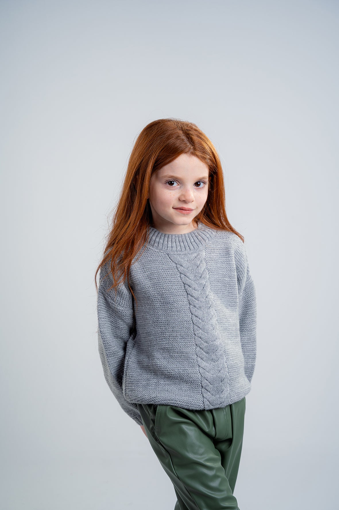 Girls Gray Knitted Crewneck Pullover